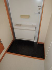 レオパレスさくら中央 玄関