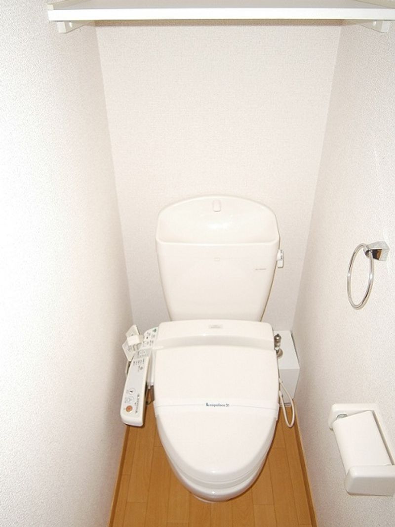 レオパレスルート１楓 トイレ