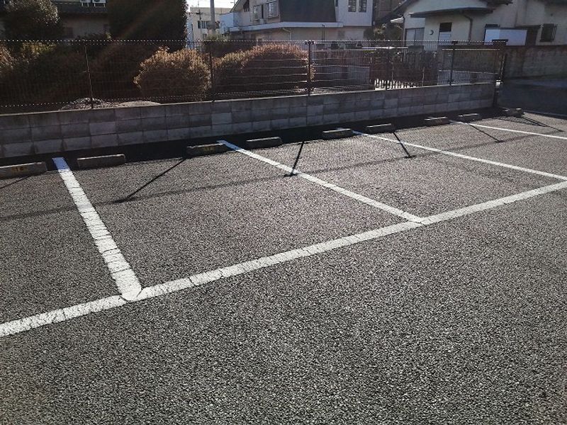 レオパレスマリオ　３ 駐車場