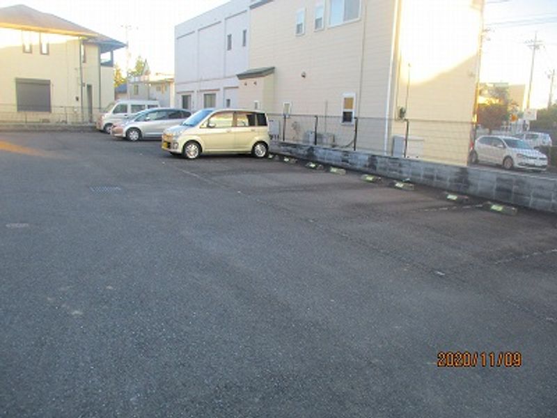 レオパレス倉賀野宿 駐車場