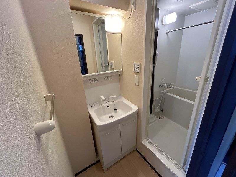 レオネクストルーチェ 洗面台