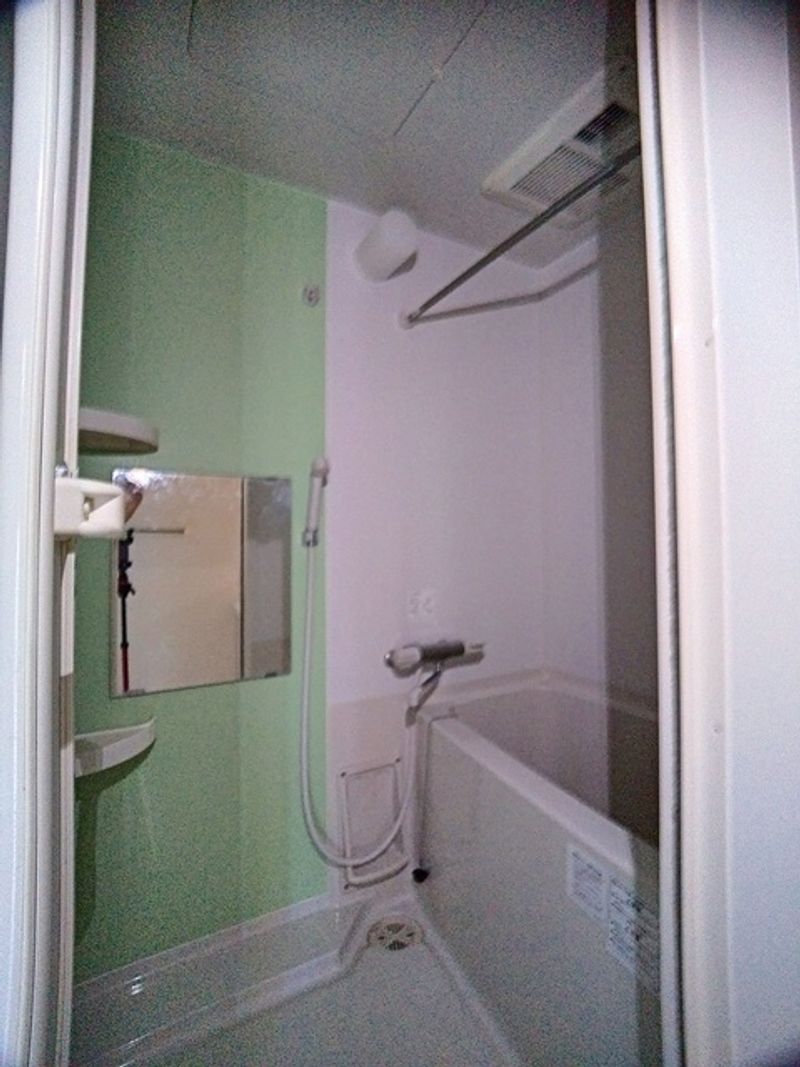 LEONEXT Vanvert III Bathroom