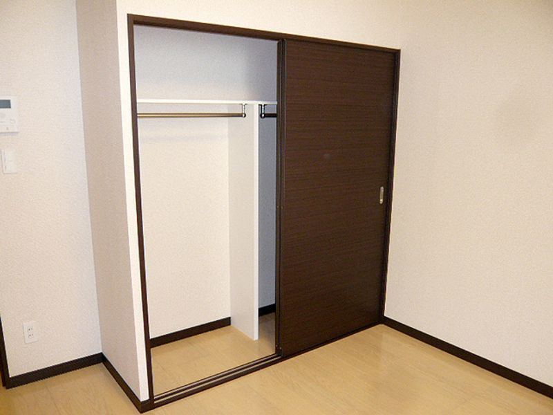 レオネクスト壽光Ⅲ 収納