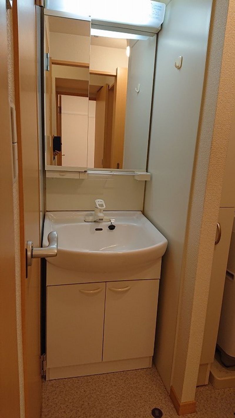 レオパレスソシア 洗面所