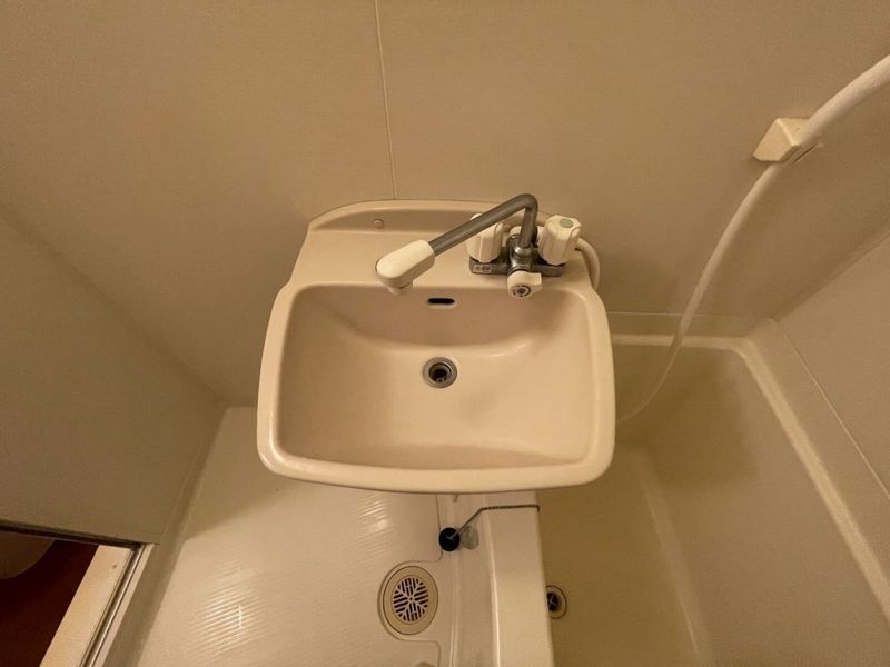 レオパレスＮＡＧＡＫＵＲＡ 洗面台