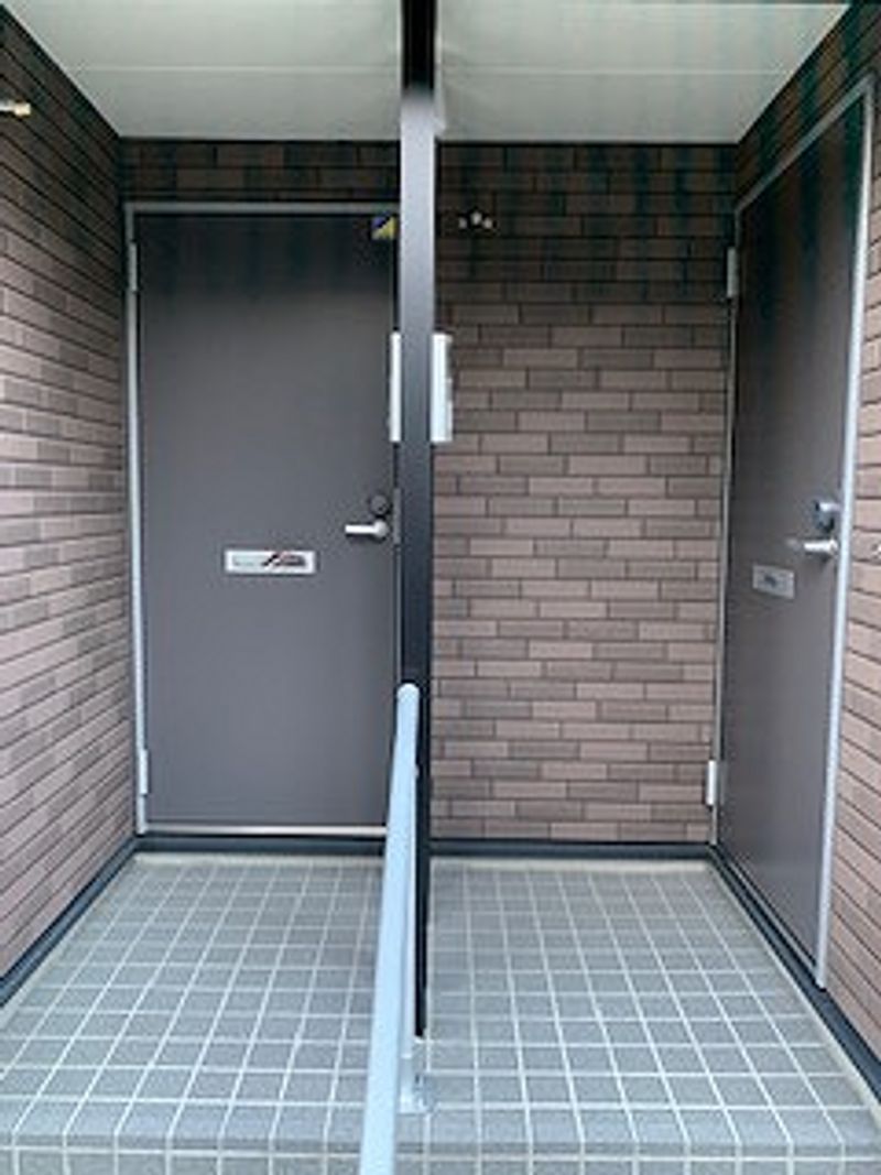レオネクストあさか野 玄関