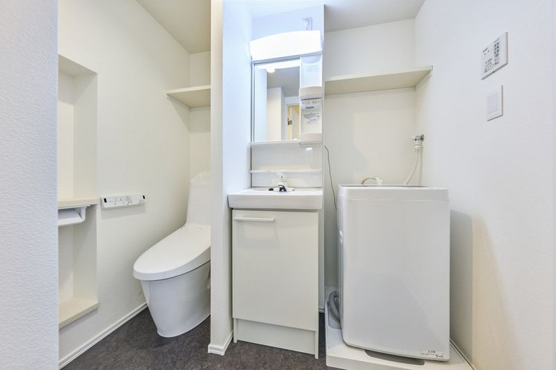 レオパレス先作イースト 洗面所