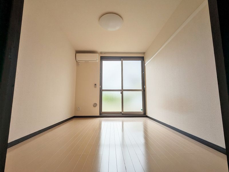 レオネクストお茶屋口 居間