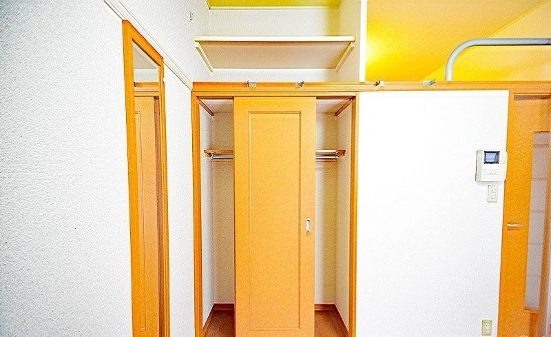 レオパレスレイ 収納