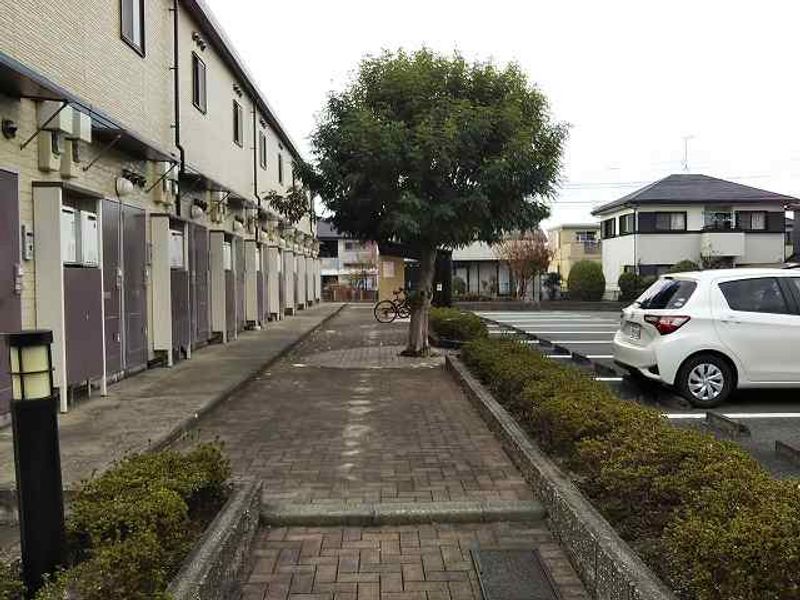 レオパレス里 ロビー