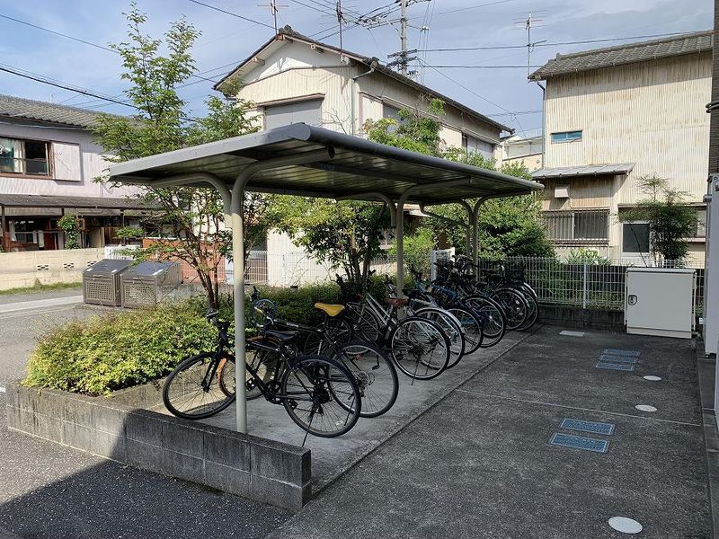 レオネクストラペ 共用部分