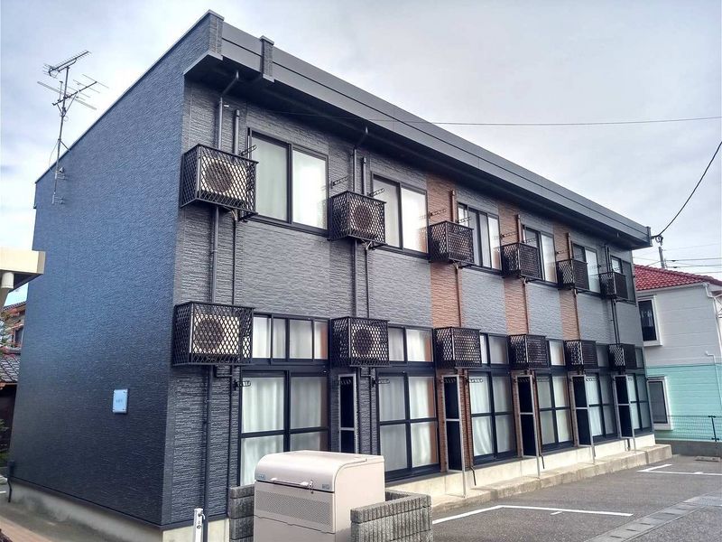 レオパレスユータス　Ⅱ 駐車場