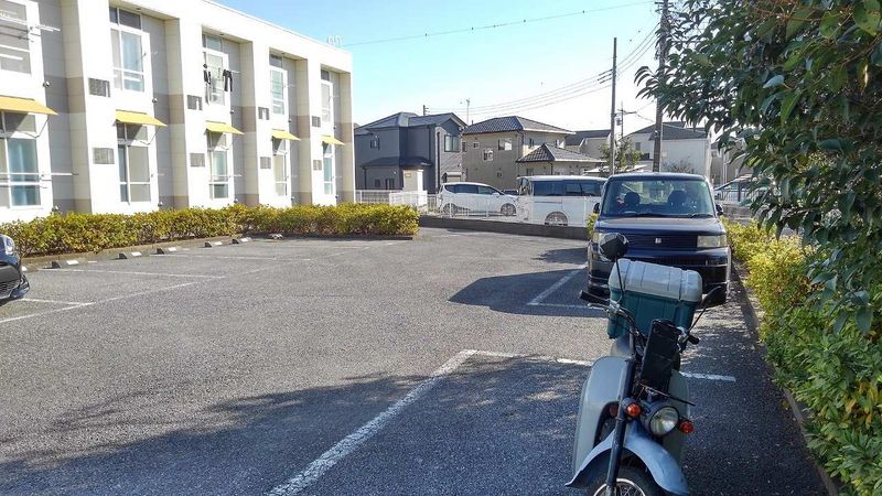 leopalace Furuichiba Parking lot