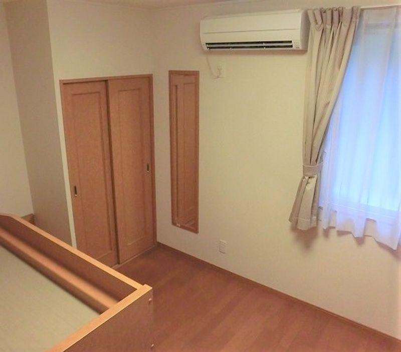 レオパレスヒル 居間