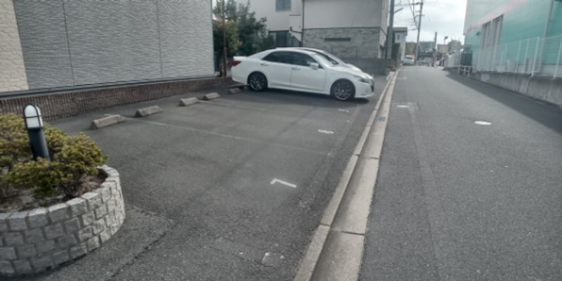 レオネクストアイリス学研台Ⅲ 駐車場