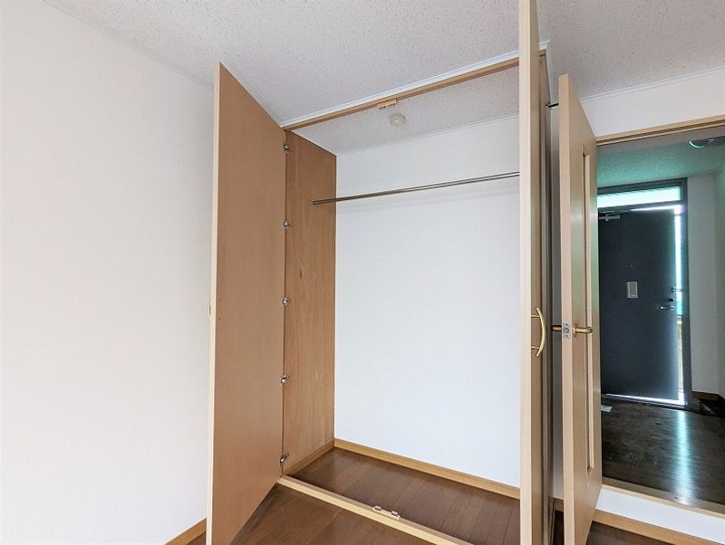 レオパレス黒瀬 収納