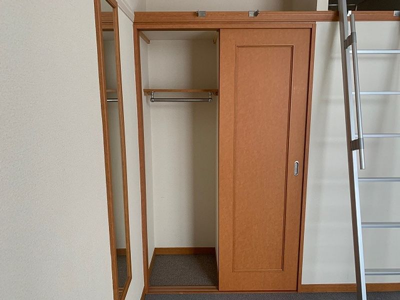 レオパレスアルファヒルズ 収納