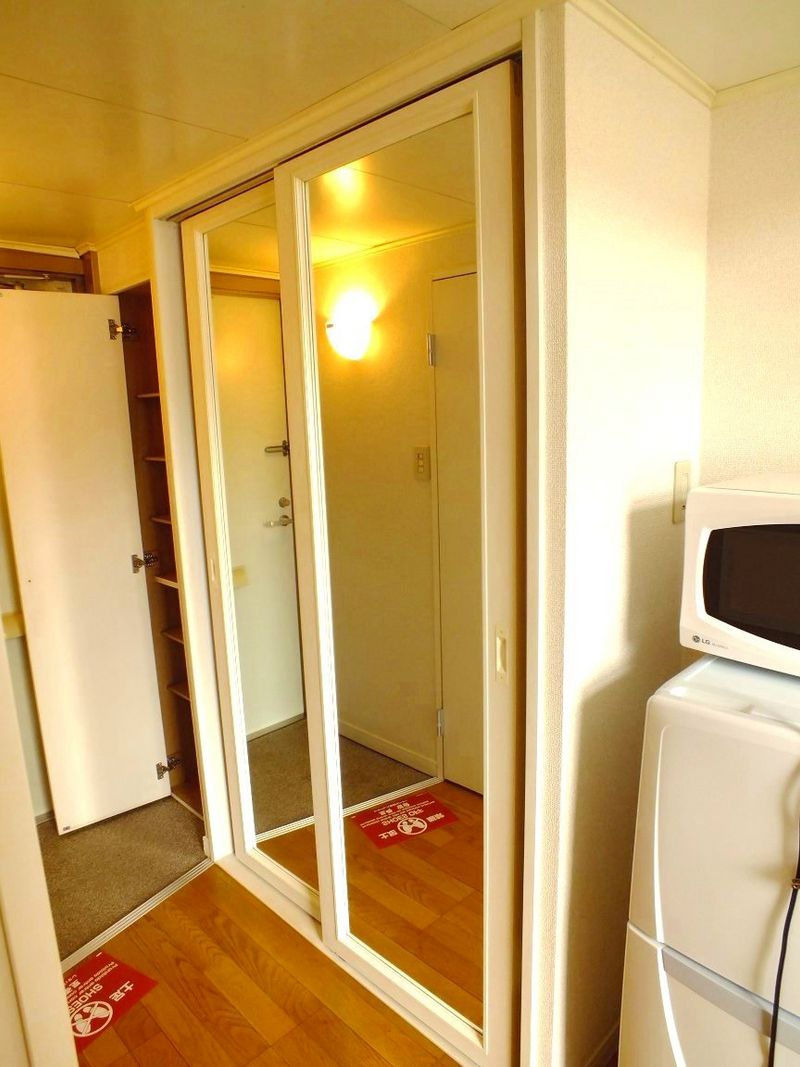 leopalace Esperanza Storage