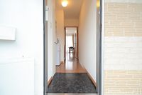 レオパレス向日葵 玄関