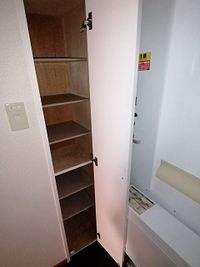 レオパレスヴィラ剣 収納