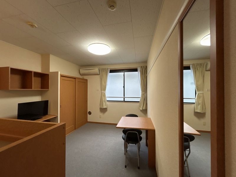 レオパレスラピュタ 居間
