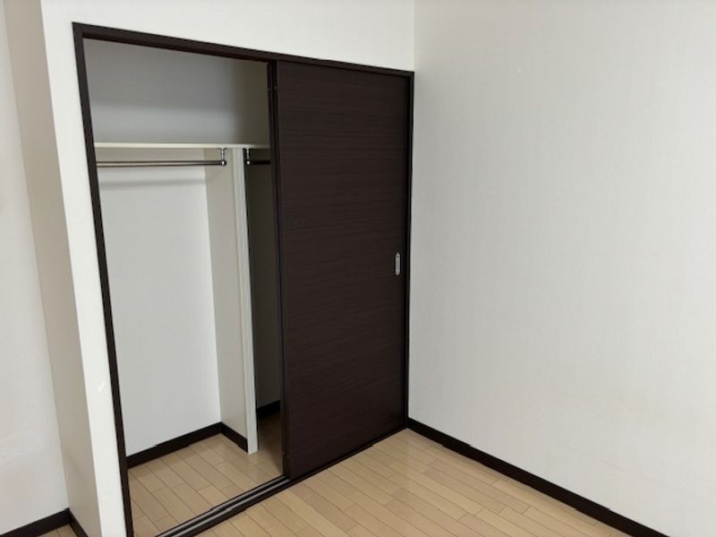 レオパレスラウレア 収納