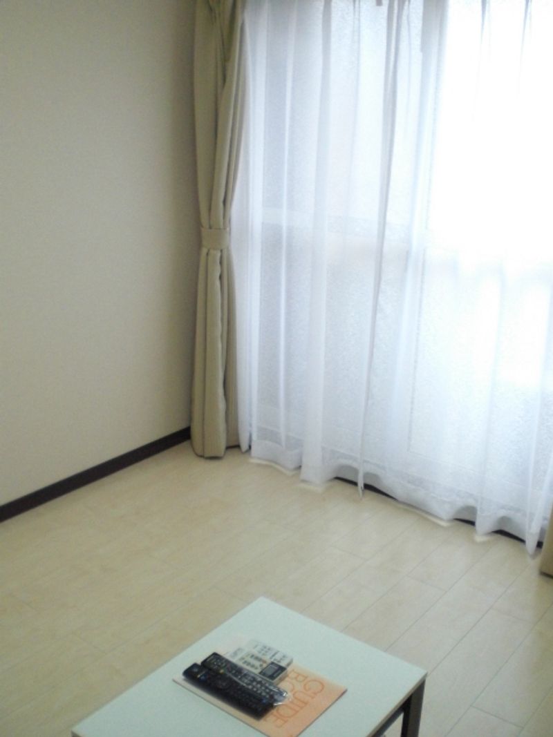 レオネクストＭ＆Ｔ　ホクブⅡ 居間