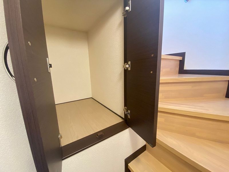 レオネクスト葵一番館 収納