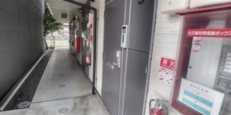 レオパレスエクレールＫ　若松 玄関