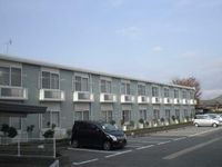 レオパレス上川原 外観