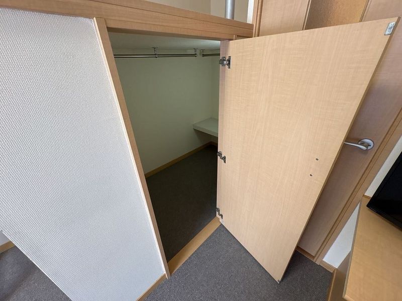 leopalace Selorm B Storage