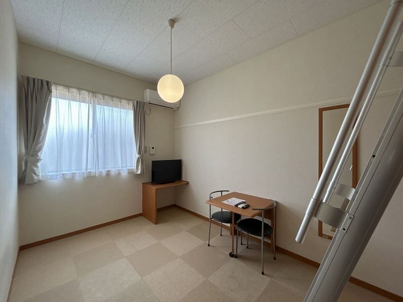 leopalace East II Living room