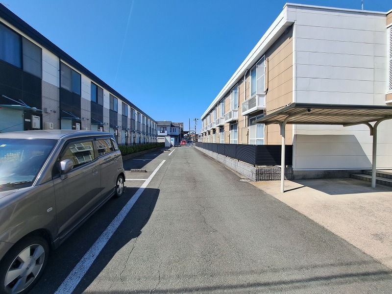 レオパレスビオレハイツⅡ 駐車場