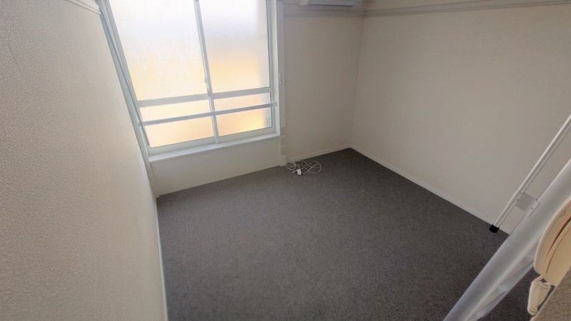 レオパレスカクモ 居間