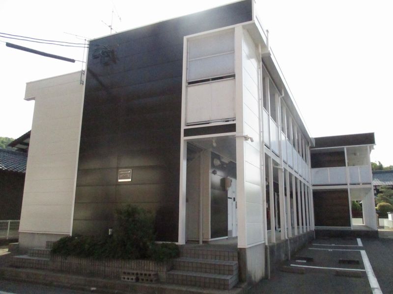 レオパレスビューテラスフジ 外観