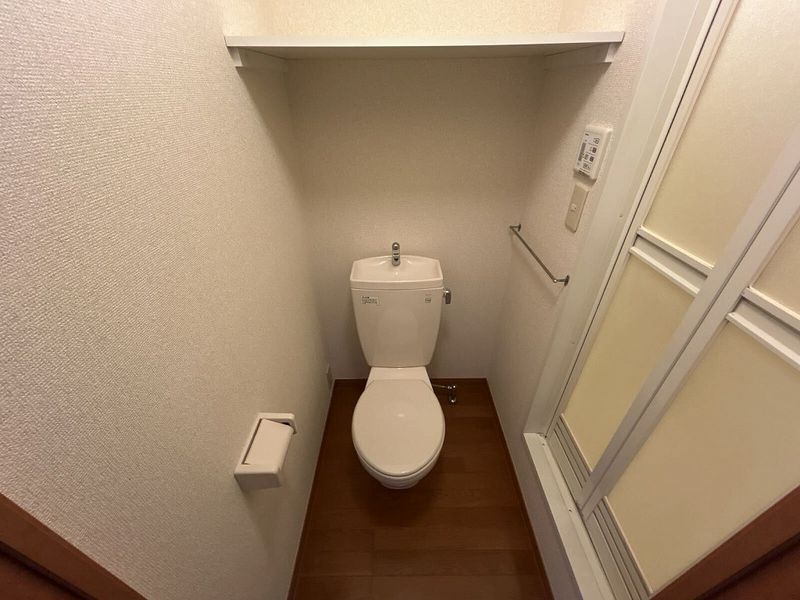 leopalace Sunny Homes Toilet