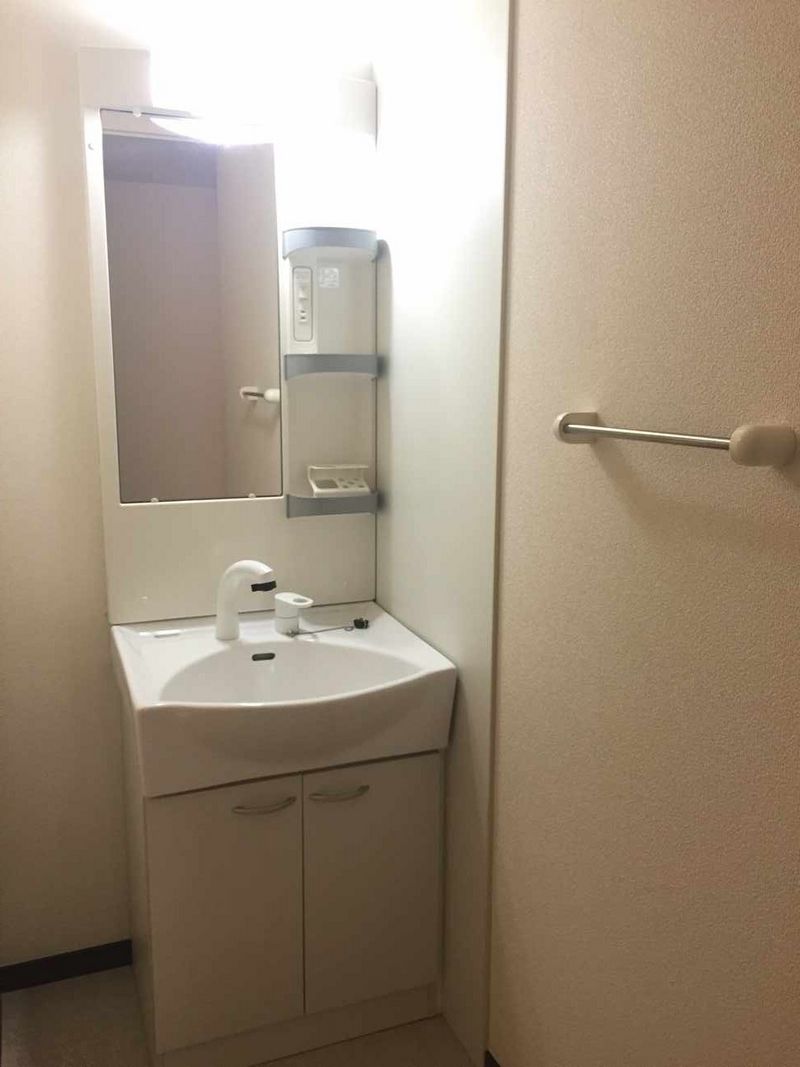 レオネクスト葉山Ｃ 洗面台