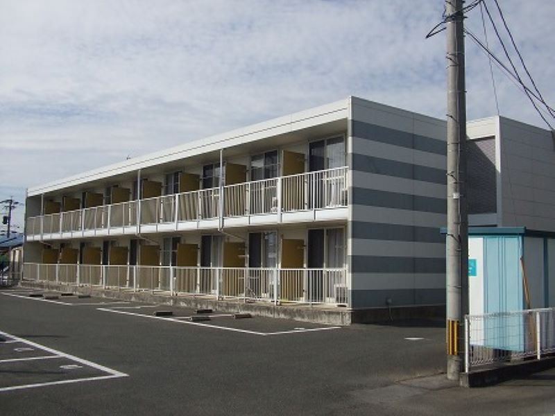 レオパレスみどり 外観