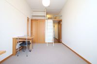 レオパレス丸の木 居間