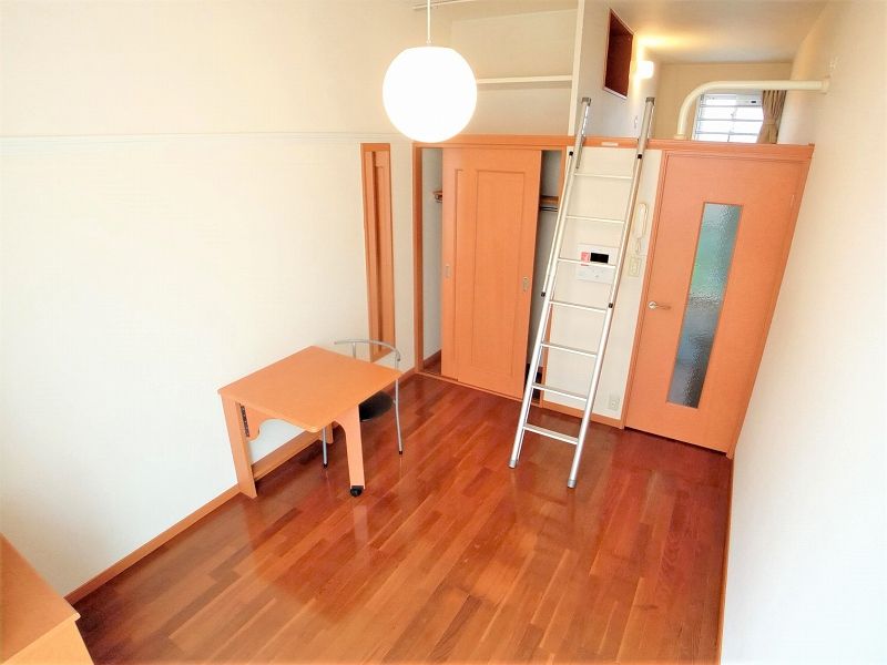 レオパレス翼 居間