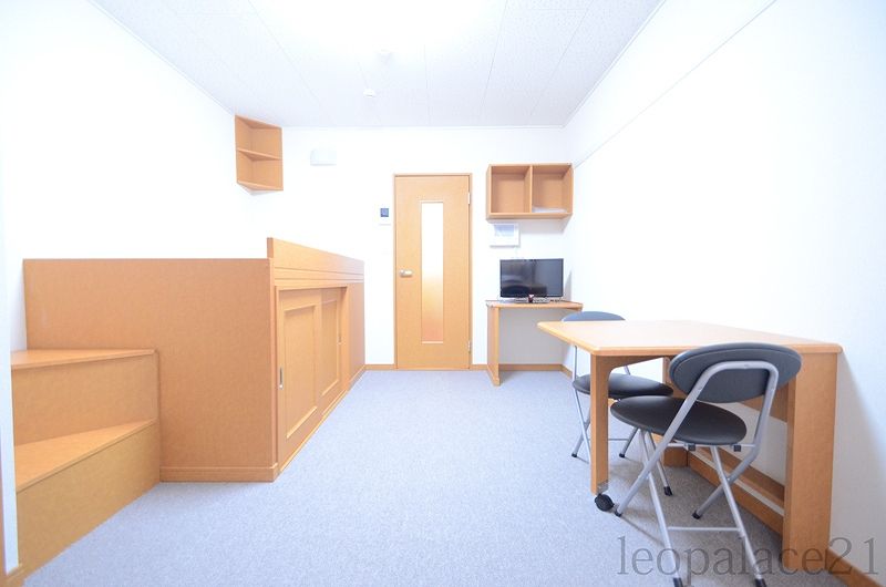 レオパレスルミエール　さくら 居間