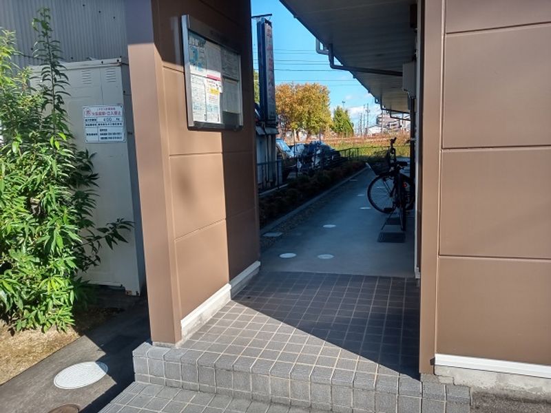 レオパレスＫ．Ｉ エントランス