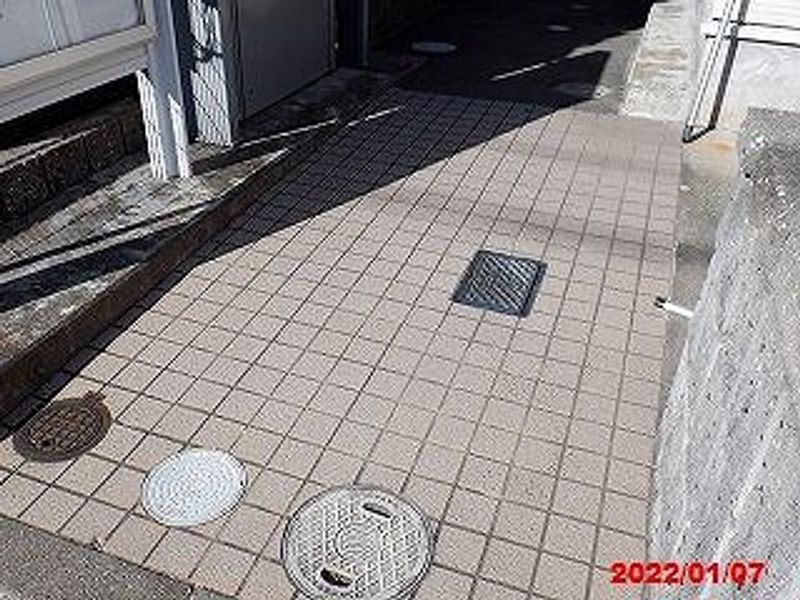 レオネクストＲｏｓｅｔｔａ エントランス