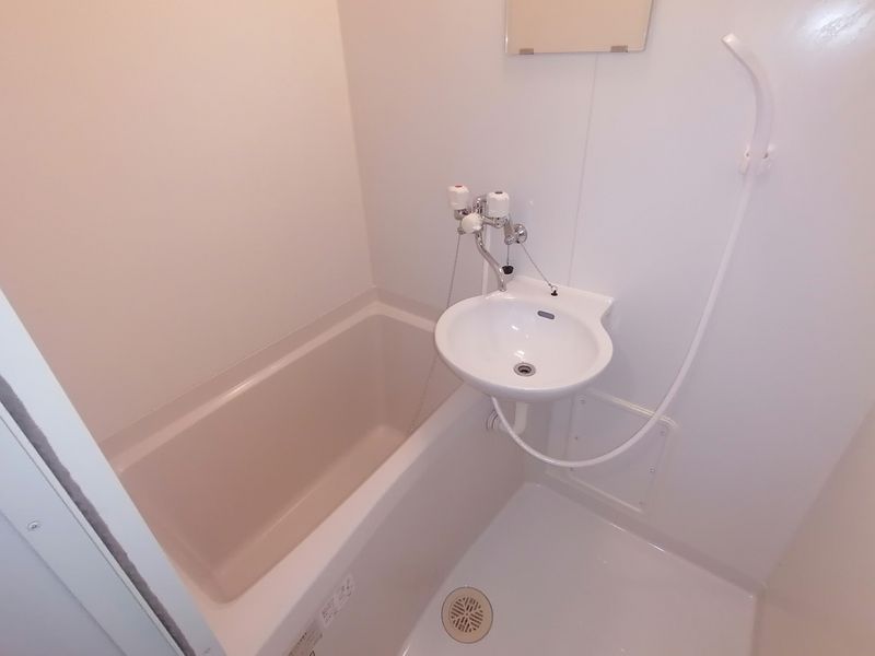 leopalace Nishi Shomae Bathroom
