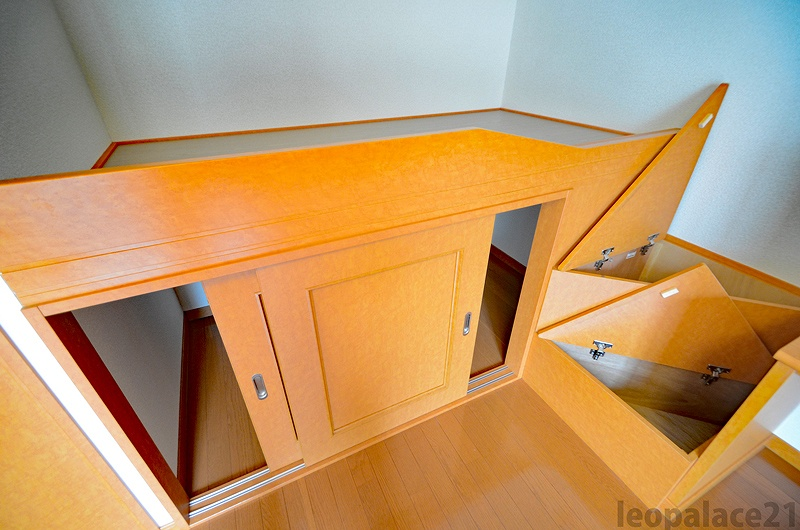 leopalace Family Storage