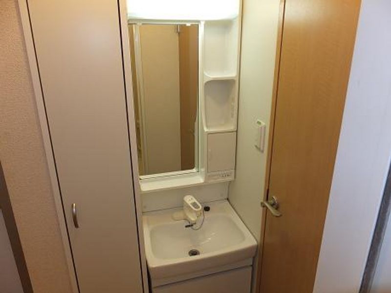 レオパレスノルデングッチ 洗面所
