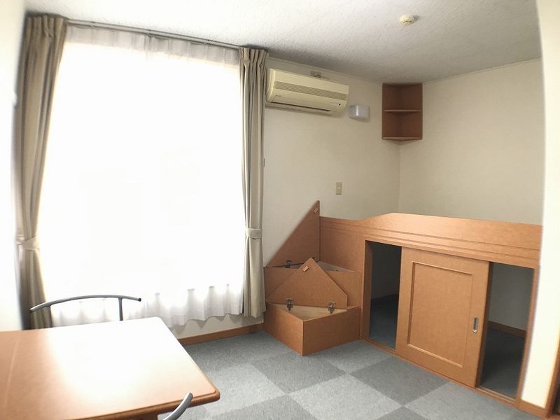 レオパレスＫ　ＰＯＬＡＲＩＳ 居間