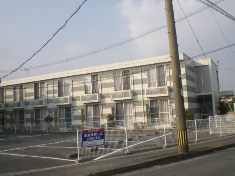 レオパレスわかみや２番館 外観