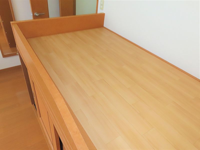 レオパレスつきのき 寝室