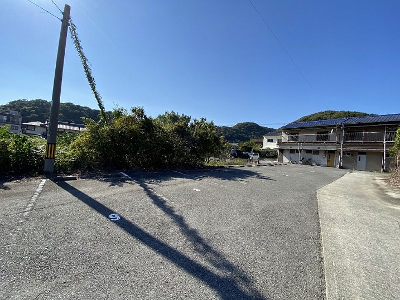 クレイノファレノプシス 駐車場